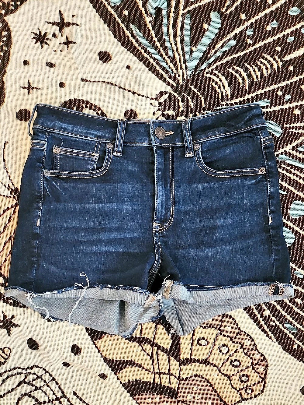 American Eagle Outfitters Women's Blue Jean Shorts – Size 6